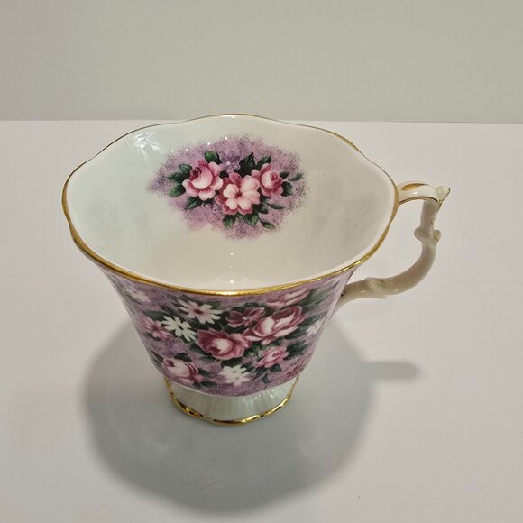 Royal Albert - Vintage Teacup, Garden Party Series: Gay Day - Picture 2 of 4